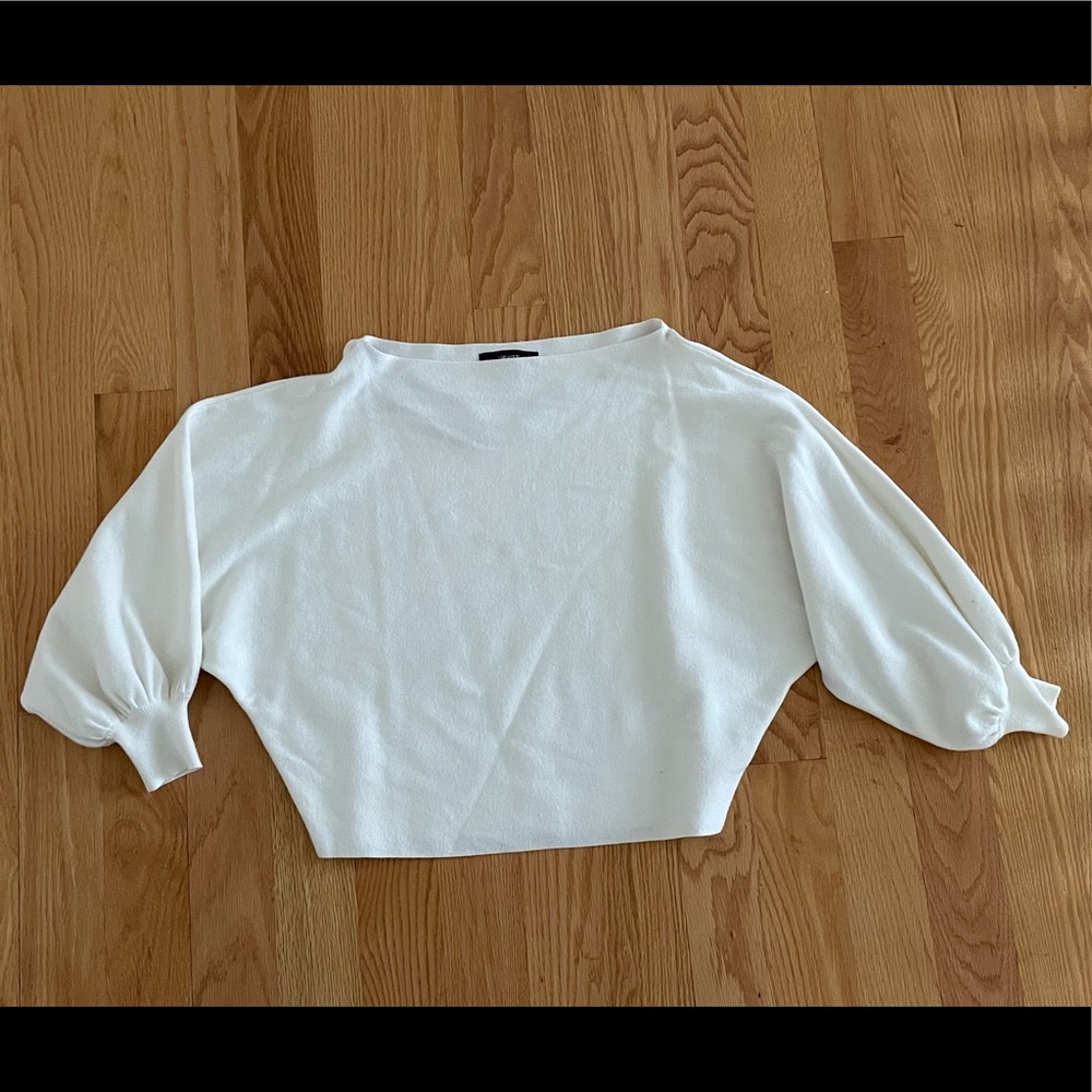 Forever 21 White Sweater - Small